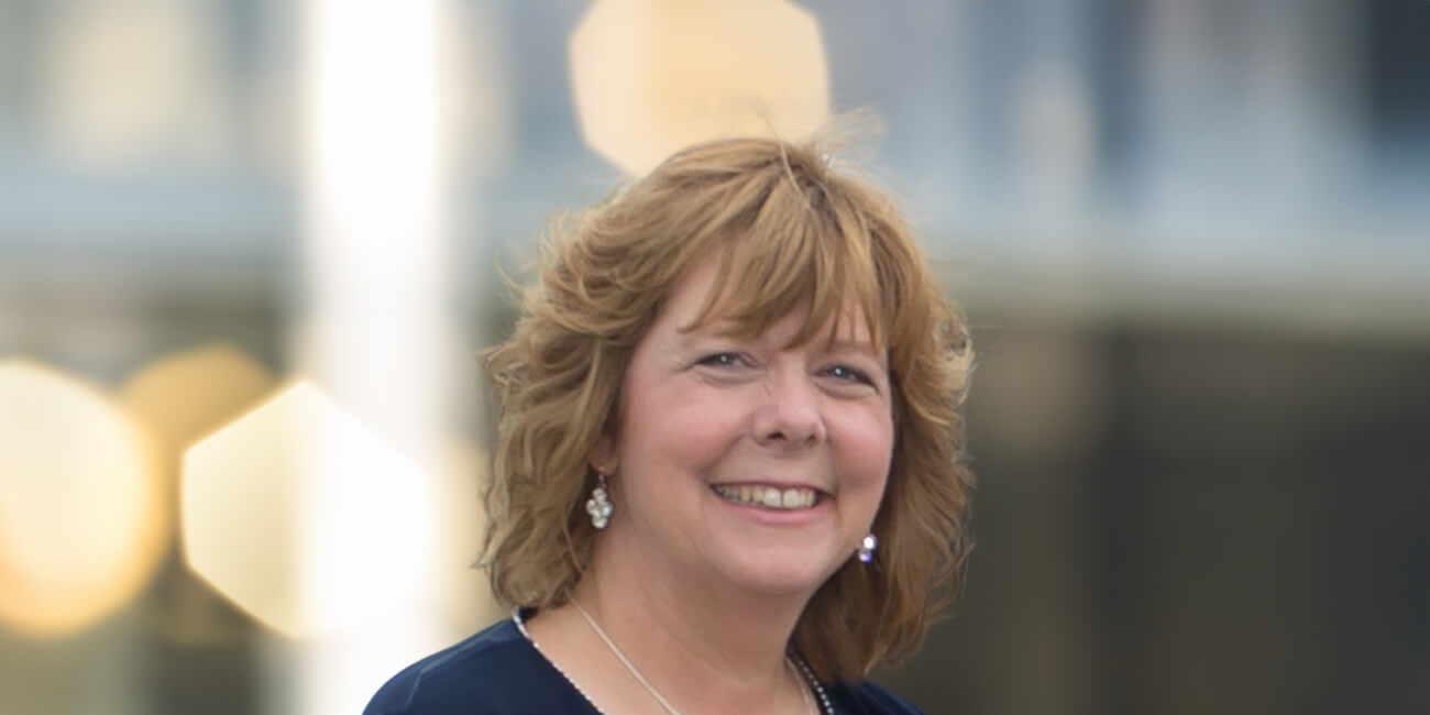 Headshot of Mary Rybicki